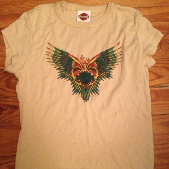 Tee! - Picture 1 of 3