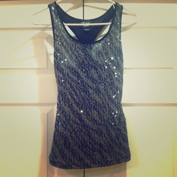💘SOLD IN BUNDLE💘Zebra sequin tank💜