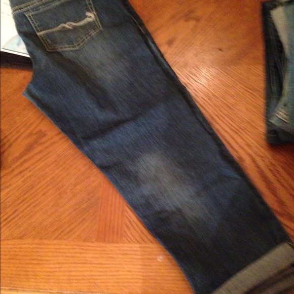 American Rag Capri's - Picture 2 of 2