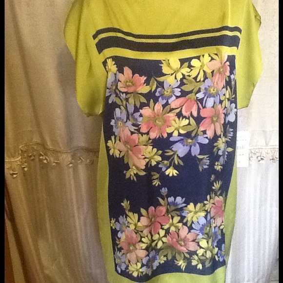 Beautiful spring dress. SOLD!! - Picture 2 of 3