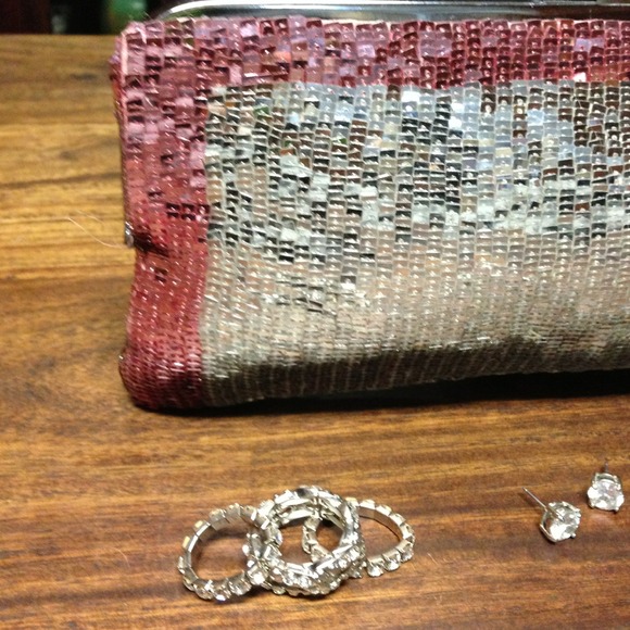 REDUCED❗️BCBG Dual Tone Sequins Clutch - Picture 2 of 4