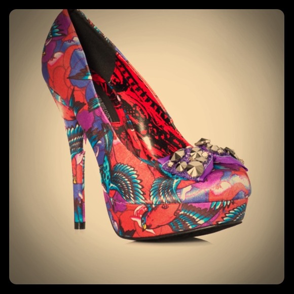 ** SOLD ** Havana Night size 9