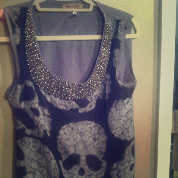 Skull blouse