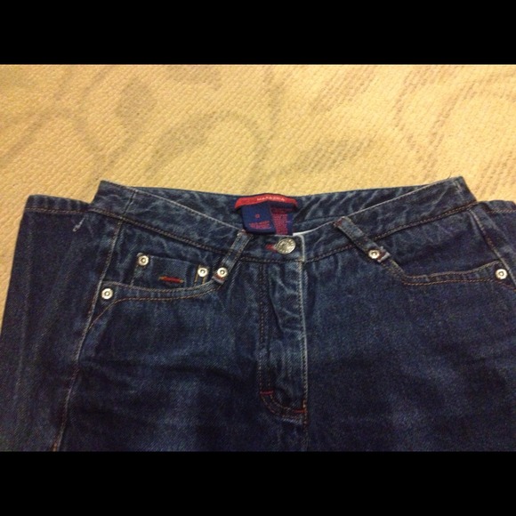 Reduced!!$$10 BCBG Maxzaria jeans - Picture 3 of 4