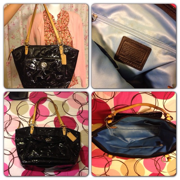 💯% Authentic Coach purse - Picture 2 of 4