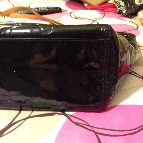 💯% Authentic Coach purse - Picture 3 of 4