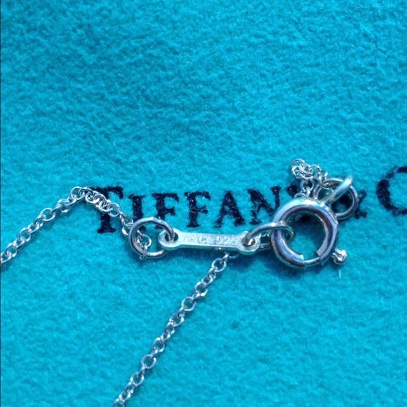 SOLD !! 🌼🌸Authentic Tiffany Celtic Knot Necklace - Picture 2 of 3