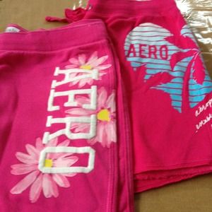 2 pairs of Aeropostale shorts 🌟
