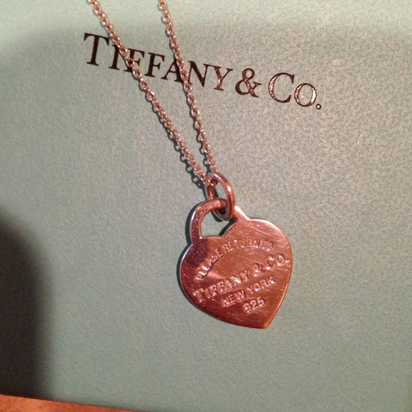 Return to Tiffany & Co Pendant