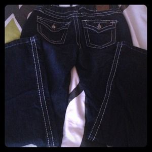 17/21 Dark Wash Jeans Size 4
