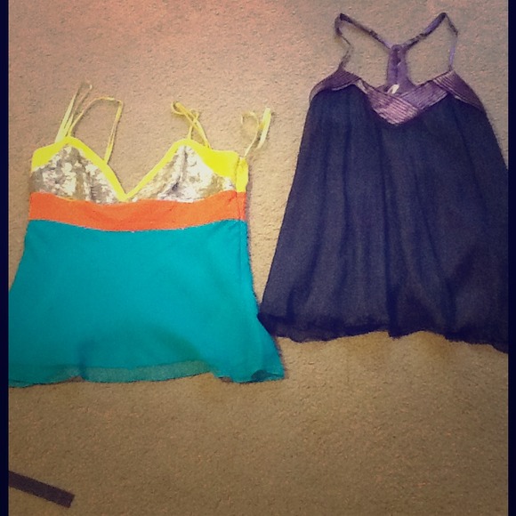 Womens fashion bcbg shirts!!