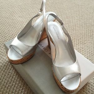 Women's cork wedges sz 8