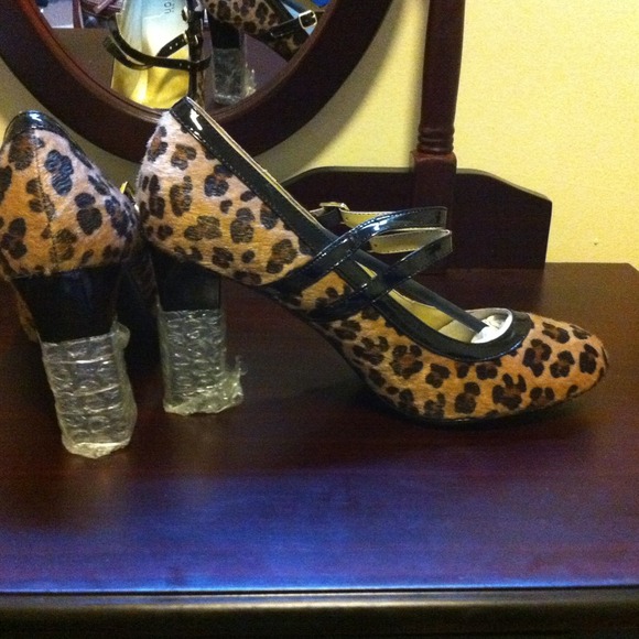 ๐4x HP ๐Leopard Mary Jane - Picture 2 of 3