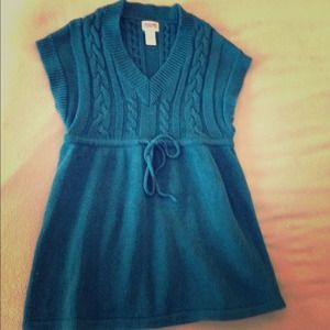 M/L blue knit sweater