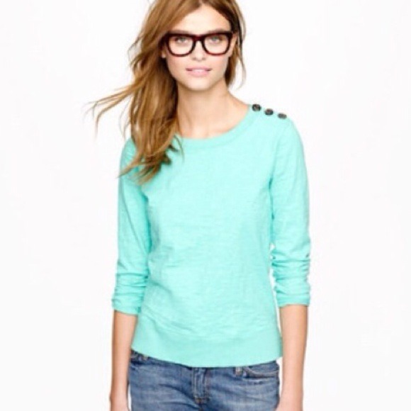 ❌Reserved🔹Jcrew 3 button cotton sweatshirt 🔸