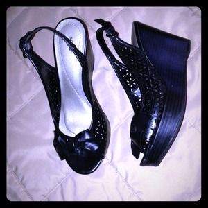 SOLD!  Wedge Sandles