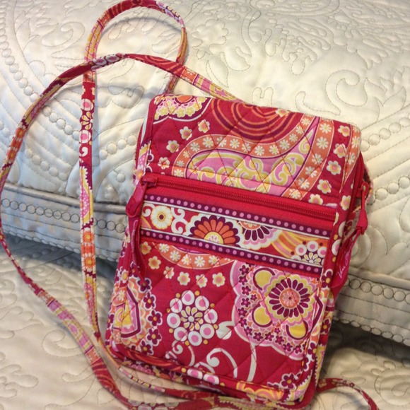 Vera Bradley cross body purse.