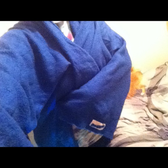 Dark blue adult sized Snuggie