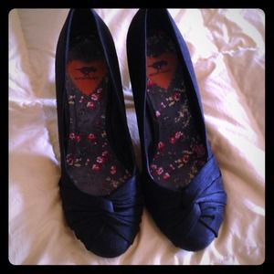 3" black Rocketdog heels