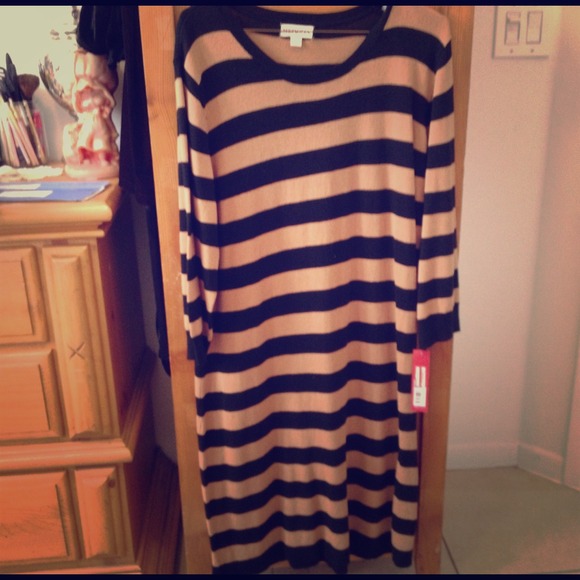 ✋Traded Black & tan strip long sleeve sweat dress