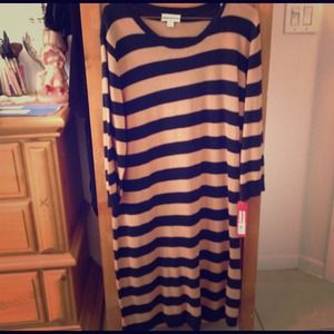 ✋Traded Black & tan strip long sleeve sweat dress