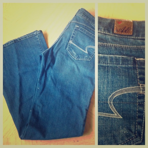 American eagle jeans!