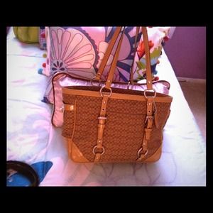 Authentic tan coach tote!