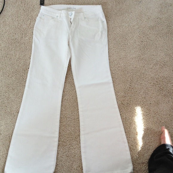 New🌟Boot cut white jeans