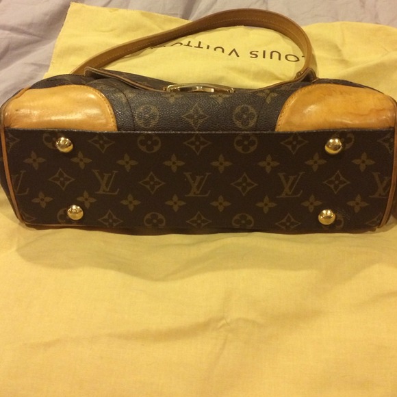 Handbag - Picture 2 of 3