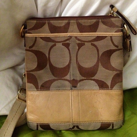 Saved .... Cross body coach purse