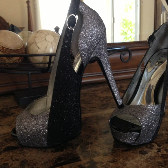 Guess Shoes - Guess shoes