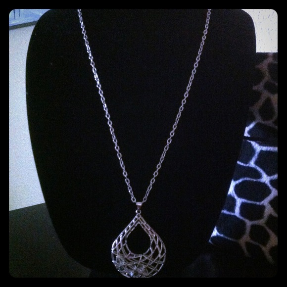 Silver necklace - Picture 1 of 4