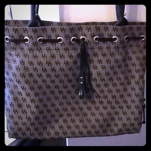 Grey and black D&B purse