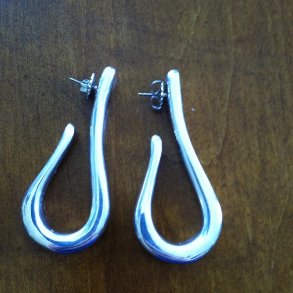 ⬇️Sterling silver earrings - Picture 1 of 3
