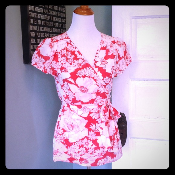 SOLD Banana Republic Silk Coral Flora Tie Top