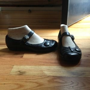 Mizz Mooz maryjane style ballet flats