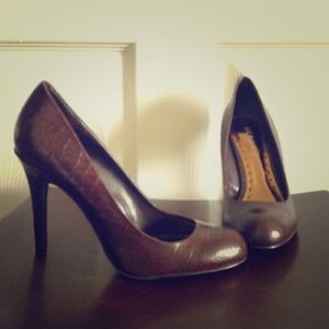 Brown Round Toed BCBG Pumps