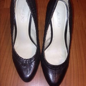 Aldo Black Heels Size 5