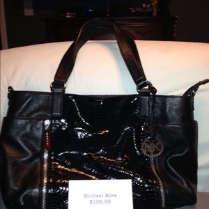 Reserved !! Michael kors