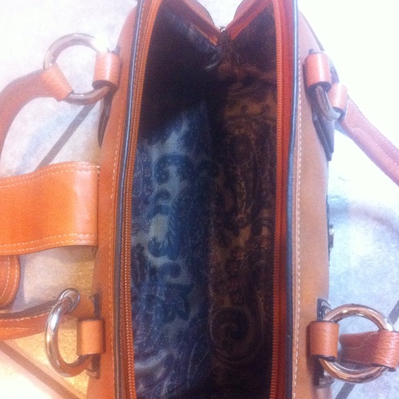 Purse - Picture 2 of 2