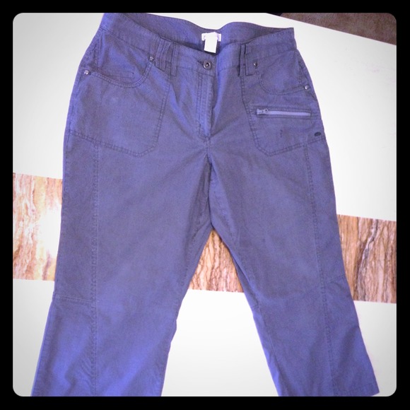 Capri Grey Pants.