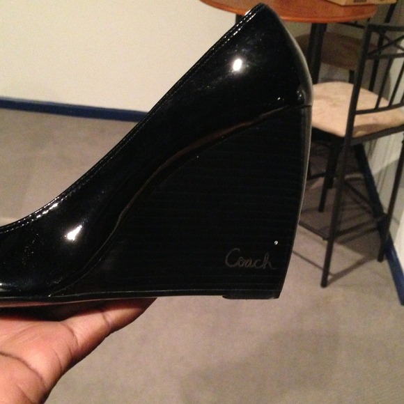 Patent leather Coach wedges - Picture 3 of 4