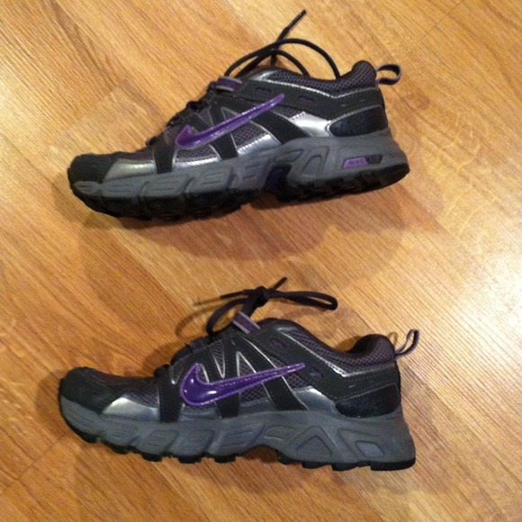 Nike grey and purple Size 6