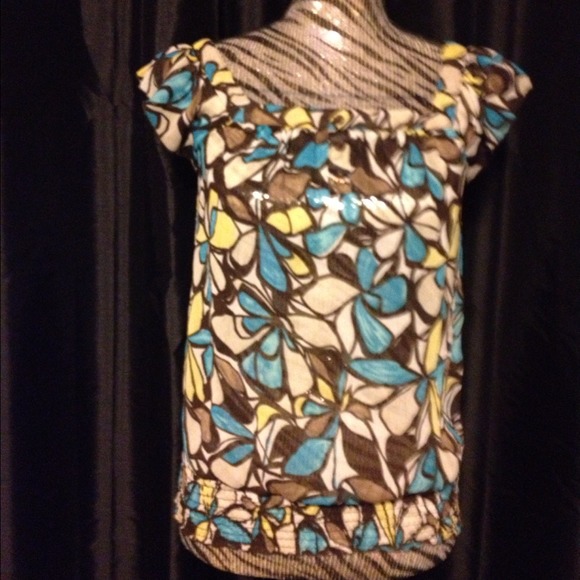 🚫🚫SOLD🚫🚫BCX Sheer top