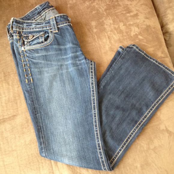 Boot cut MEKs