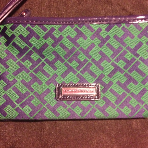 Navy Blue & Green Tommy Wristlet