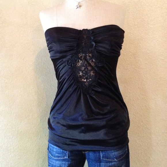 Very cute  black strapless top **BUNDLED**