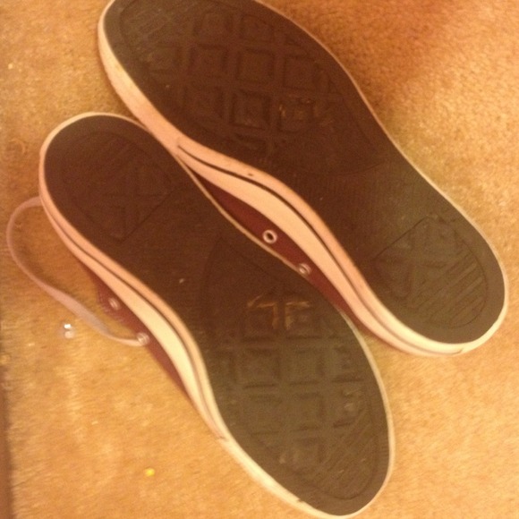 Converse w side snap tongue - Picture 2 of 3