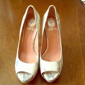 🚫SOLD🚫*Vince Camuto platforms$$REDUCED$$