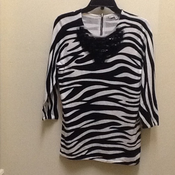 Top - Picture 1 of 3